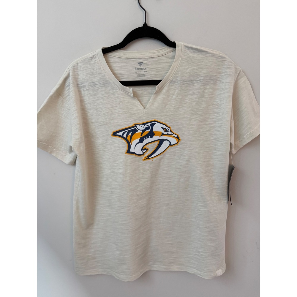 Nashville Predators NHL Women's Logo T-Shirt Cream Short Sleeve Size M